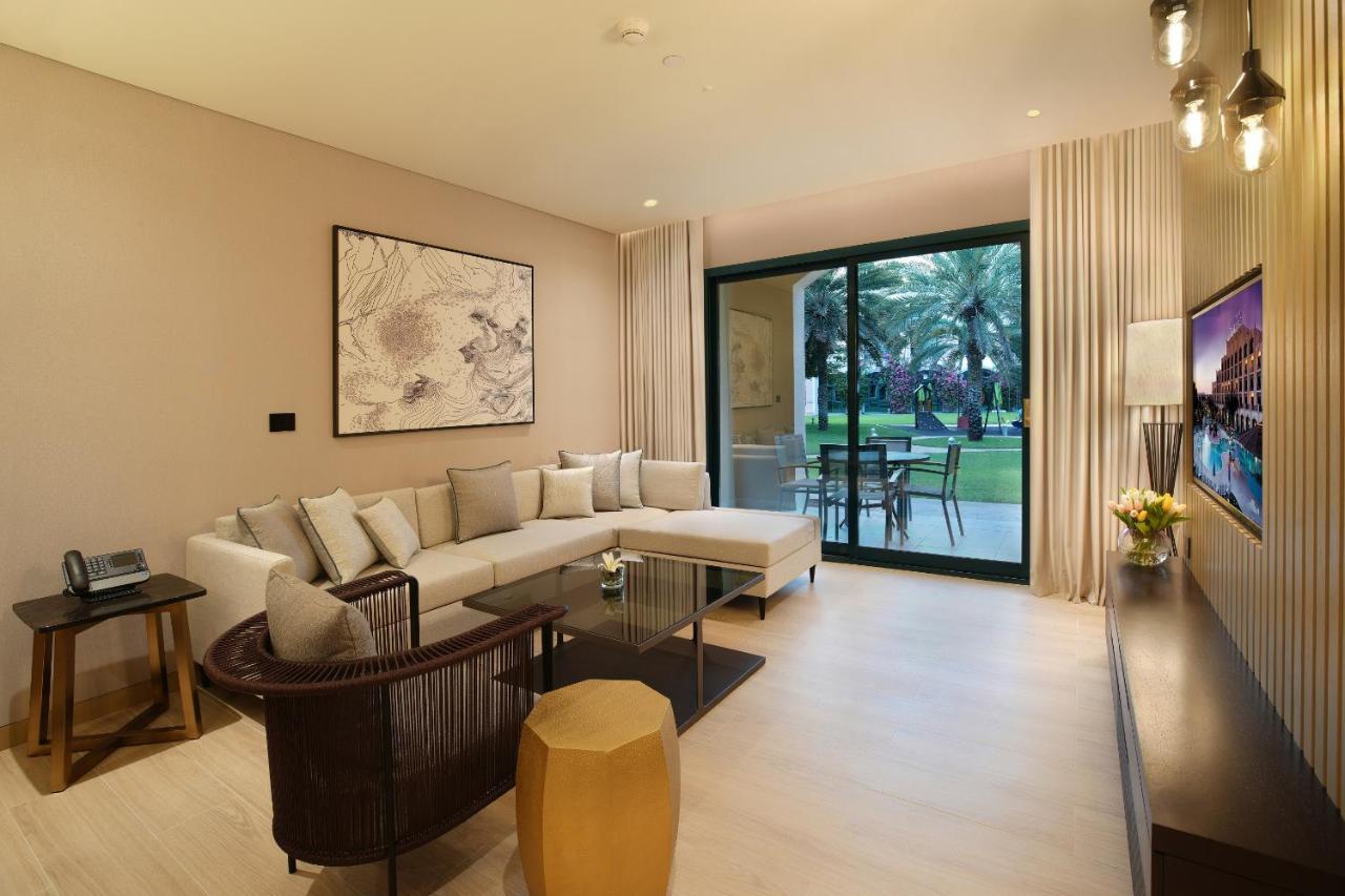 Al Ain Rotana Otel Dış mekan fotoğraf Living room